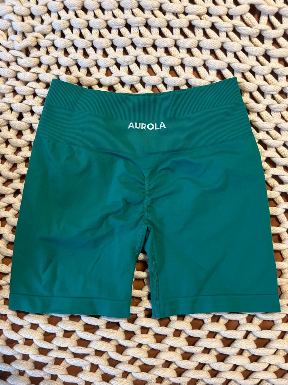 AUROLA Women's Green High-Waist Bike Shorts
